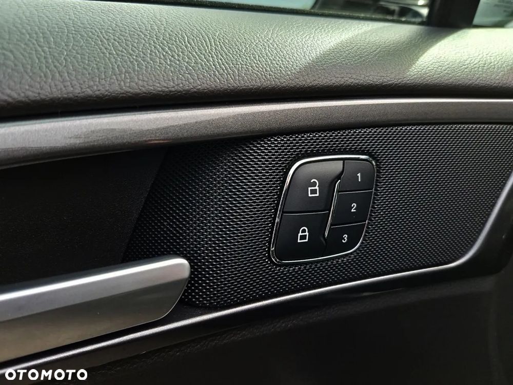 Ford Mondeo 2.0 Hybrid Executive Plus - 20