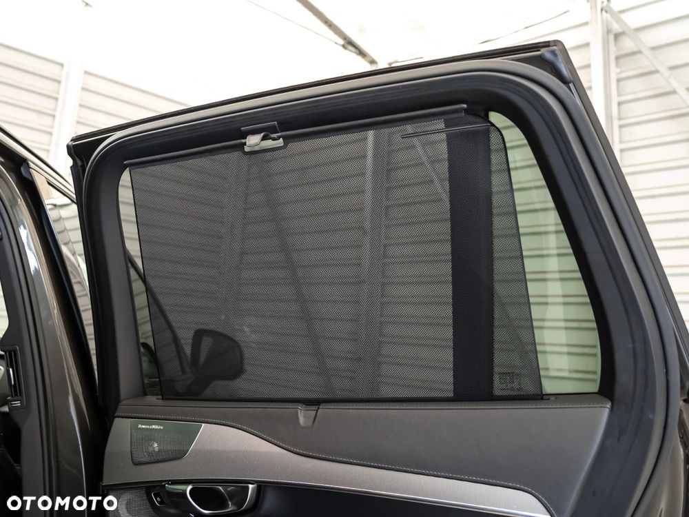 Volvo XC 90 B5 D AWD Ultimate Dark - 31