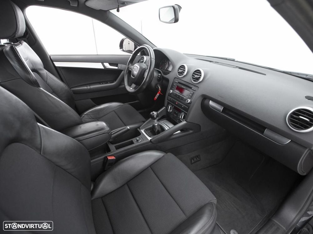 Audi A3 Sportback - 12