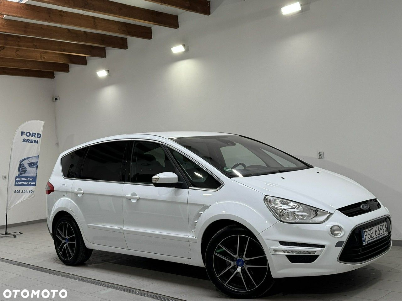 Ford S-Max - 6