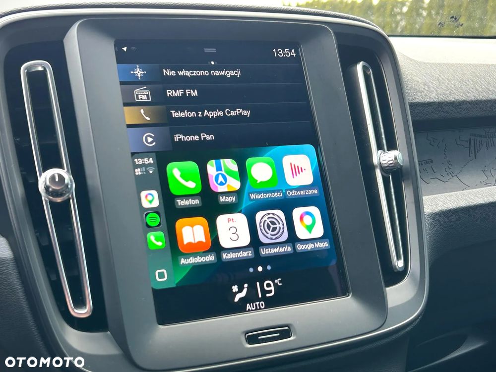 Volvo XC 40 T3 Momentum Pro - 20