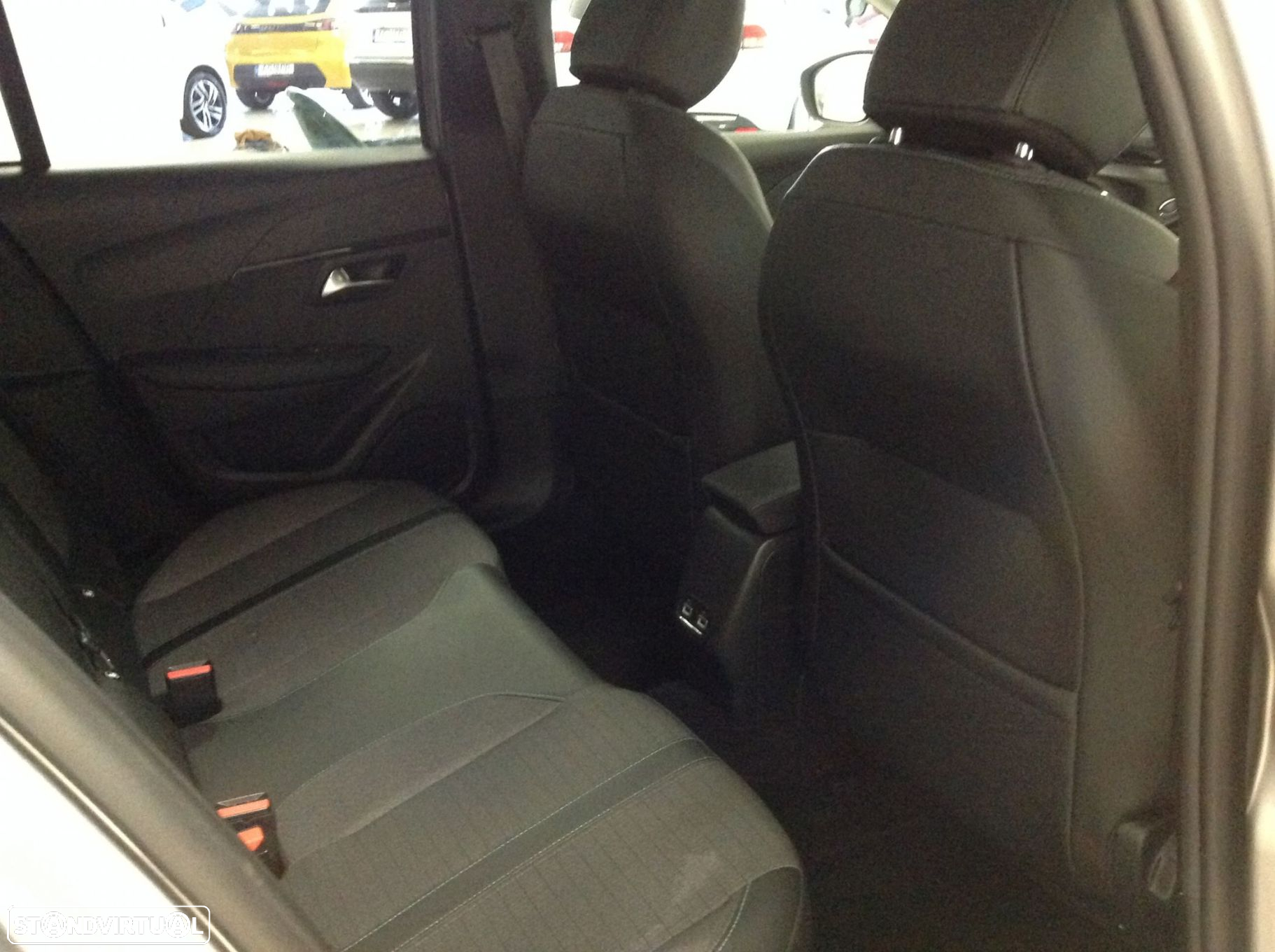 Peugeot 208 1.2 PureTech Allure - 30