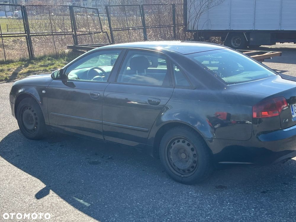 Audi A4 Limousine 2.0 TDI DPF - 4