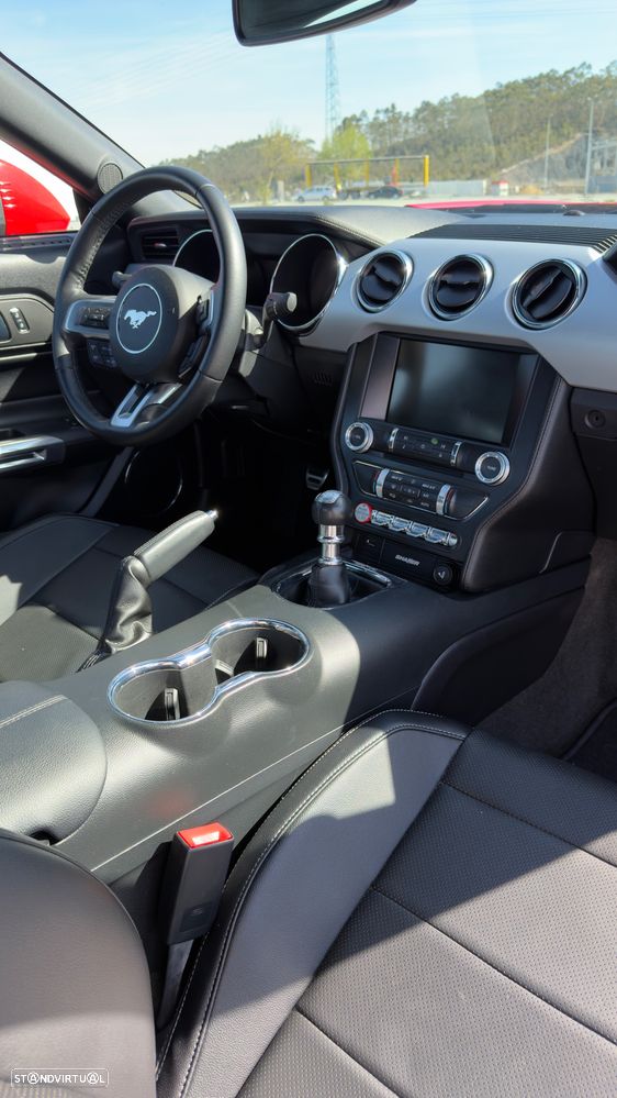 Ford Mustang 2.3 Eco Boost - 38