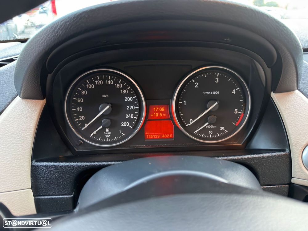 BMW X1 16 d sDrive - 36