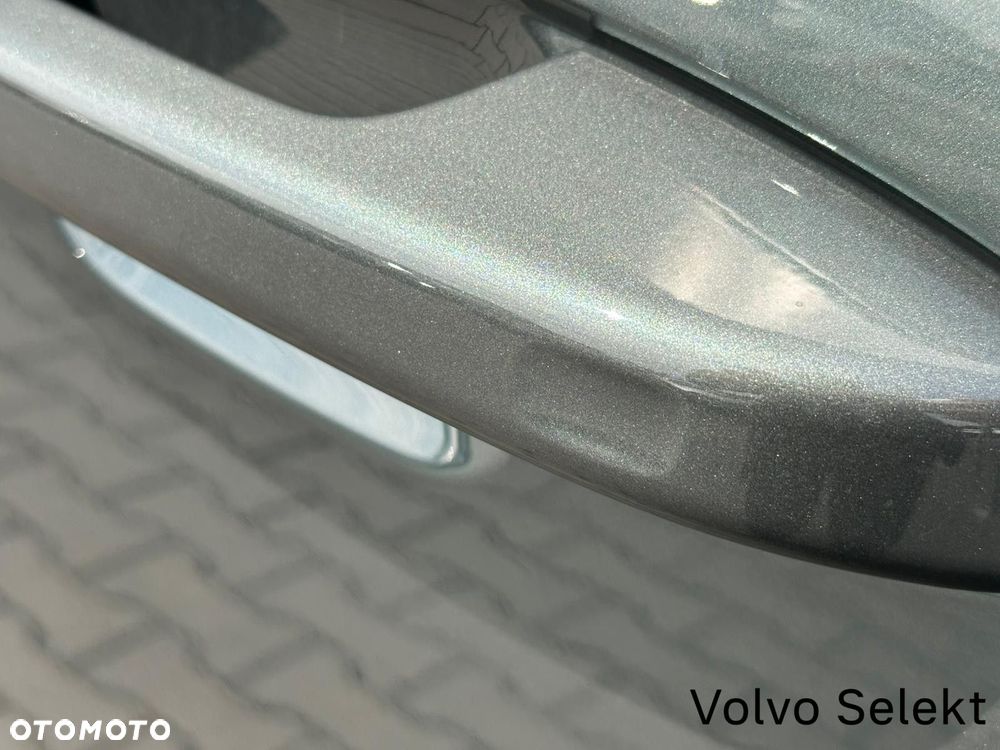 Volvo XC 40 - 18