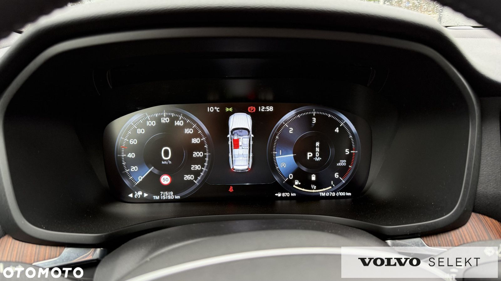 Volvo V60 Cross Country - 24