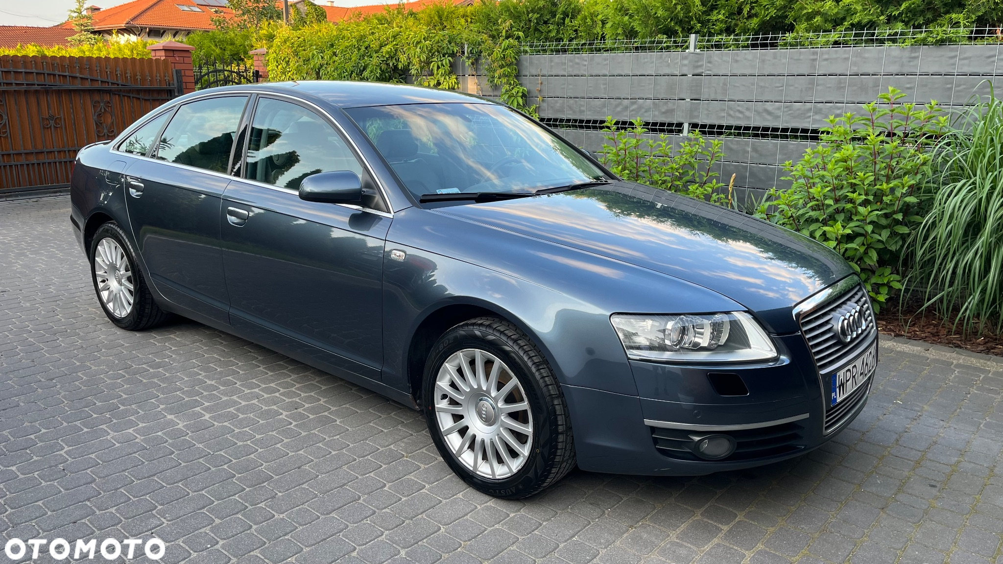 Audi A6 2.0T FSI - 5