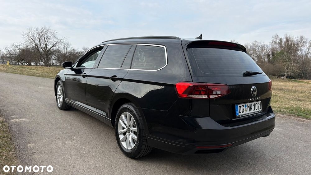Volkswagen Passat 2.0 TDI SCR DSG - 13