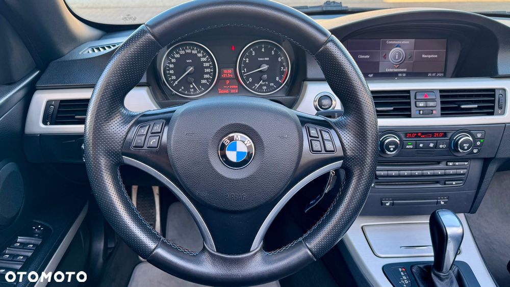 BMW Seria 3 335i - 16