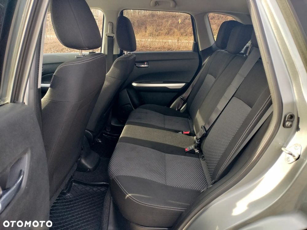 Suzuki Vitara 1.6 Comfort 4WD - 11