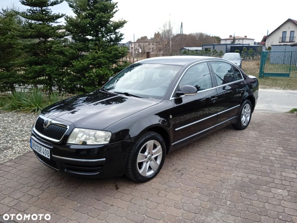 Skoda Superb 2.0 TDI DPF Comfort - 8