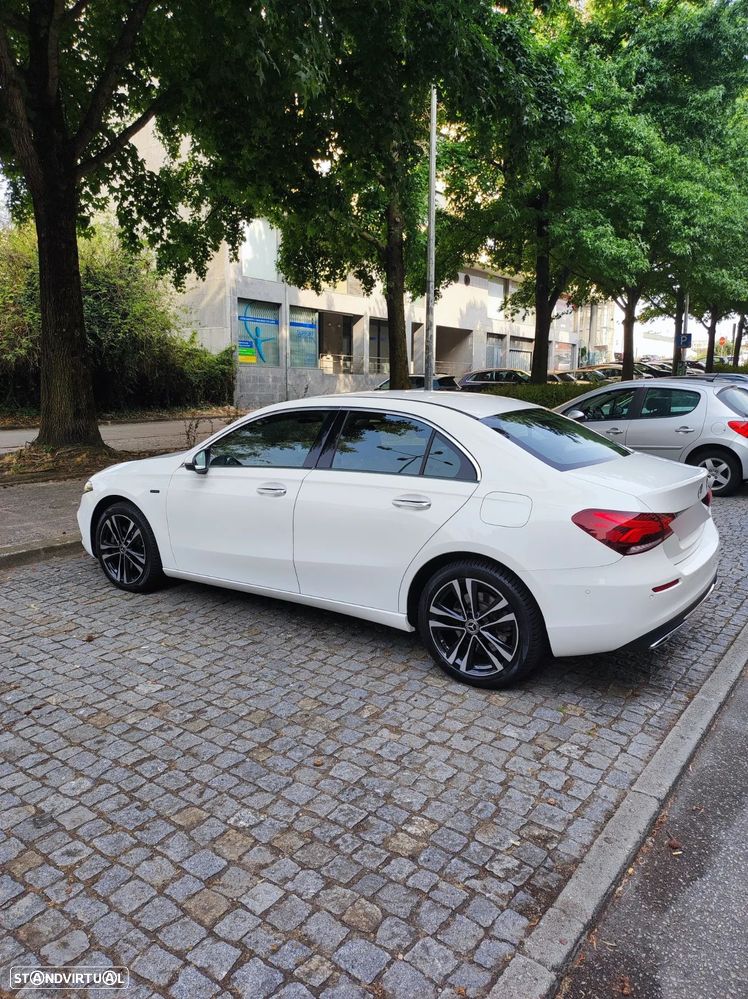 Mercedes-Benz A 250 Limousine - 1