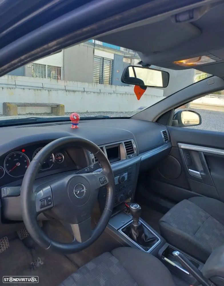 Opel Vectra Caravan - 11