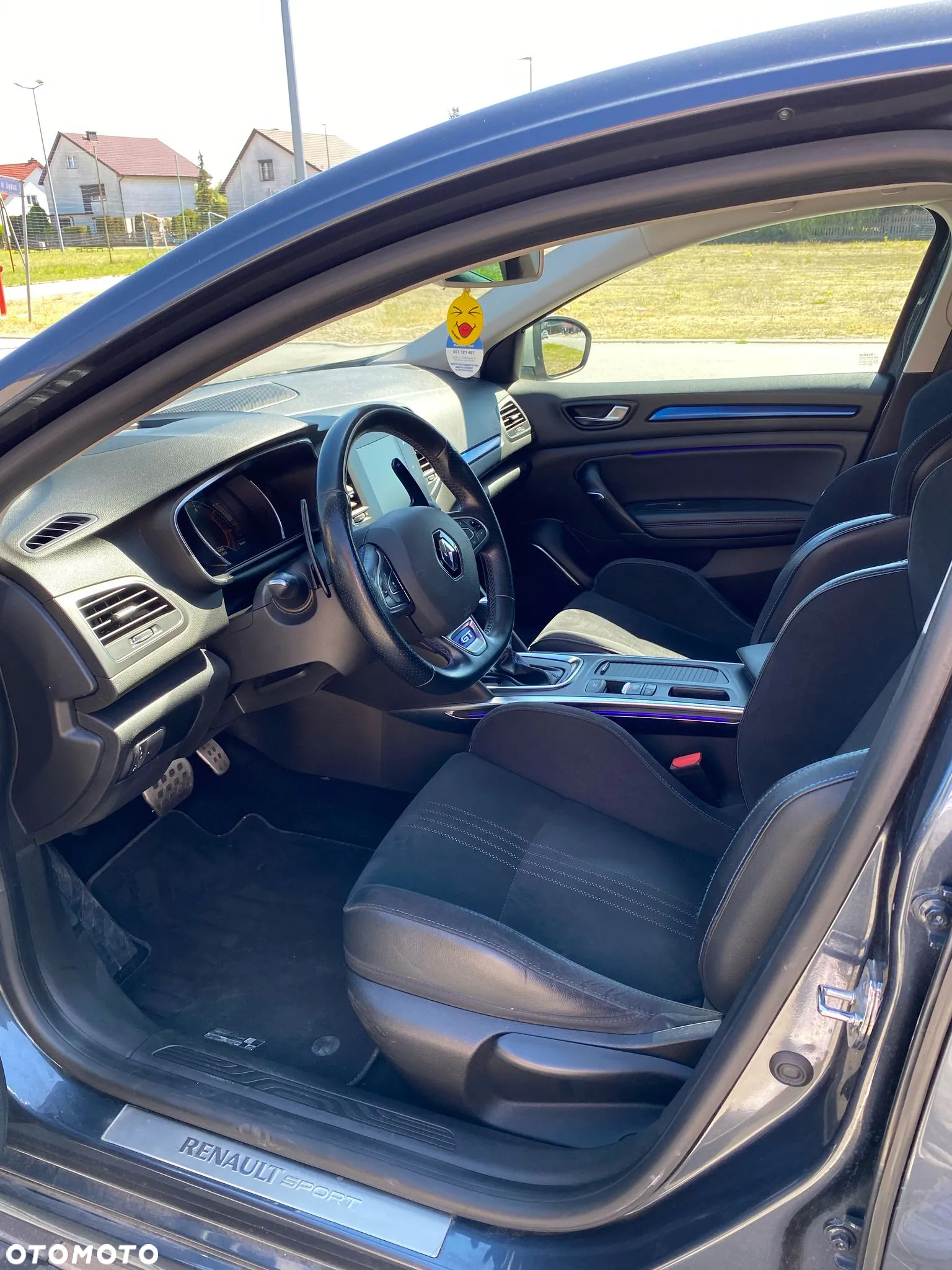 Renault Megane ENERGY dCi 165 EDC GT - 9