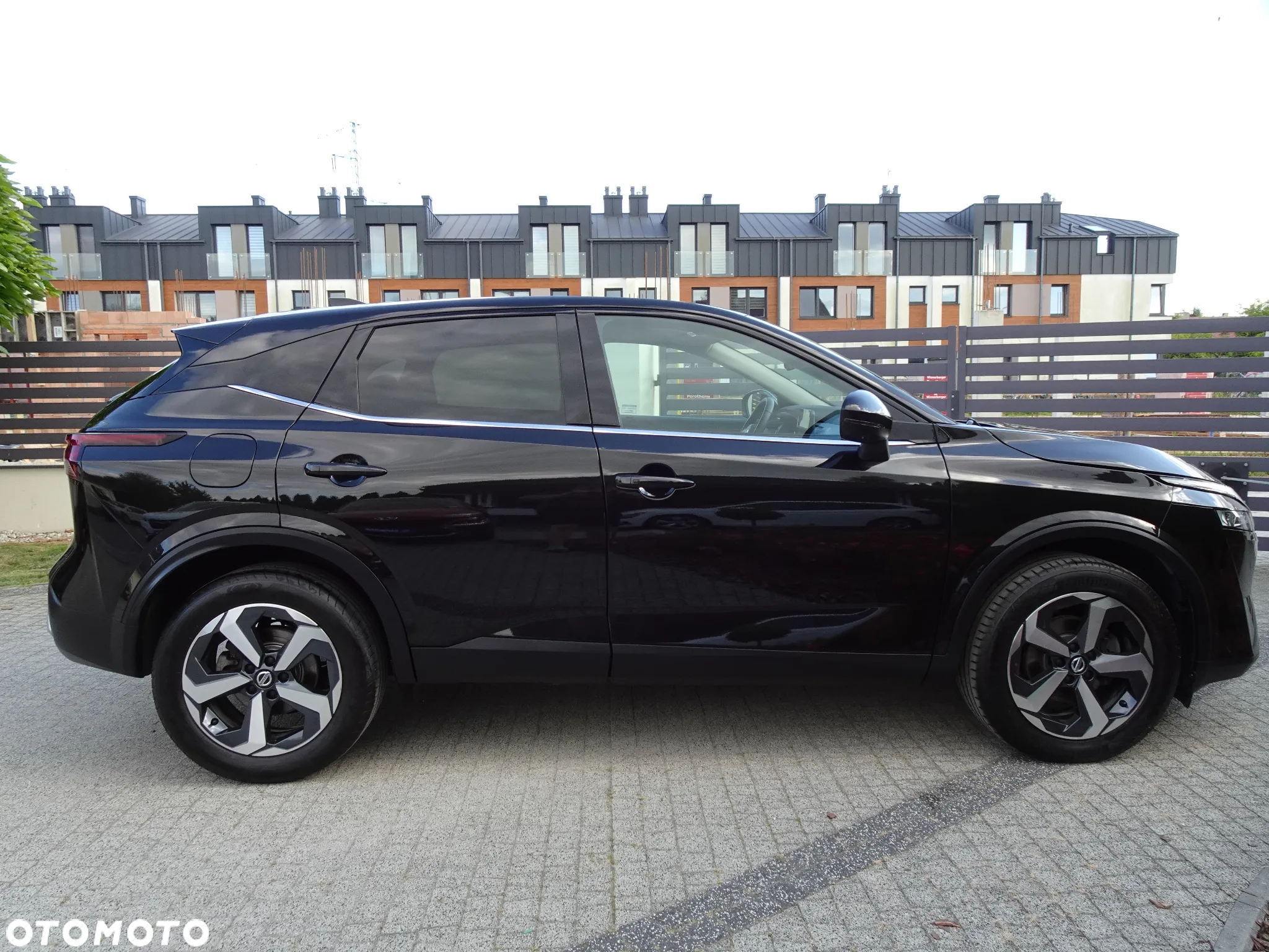 Nissan Qashqai 1.3 DIG-T N-Connecta DCT - 8