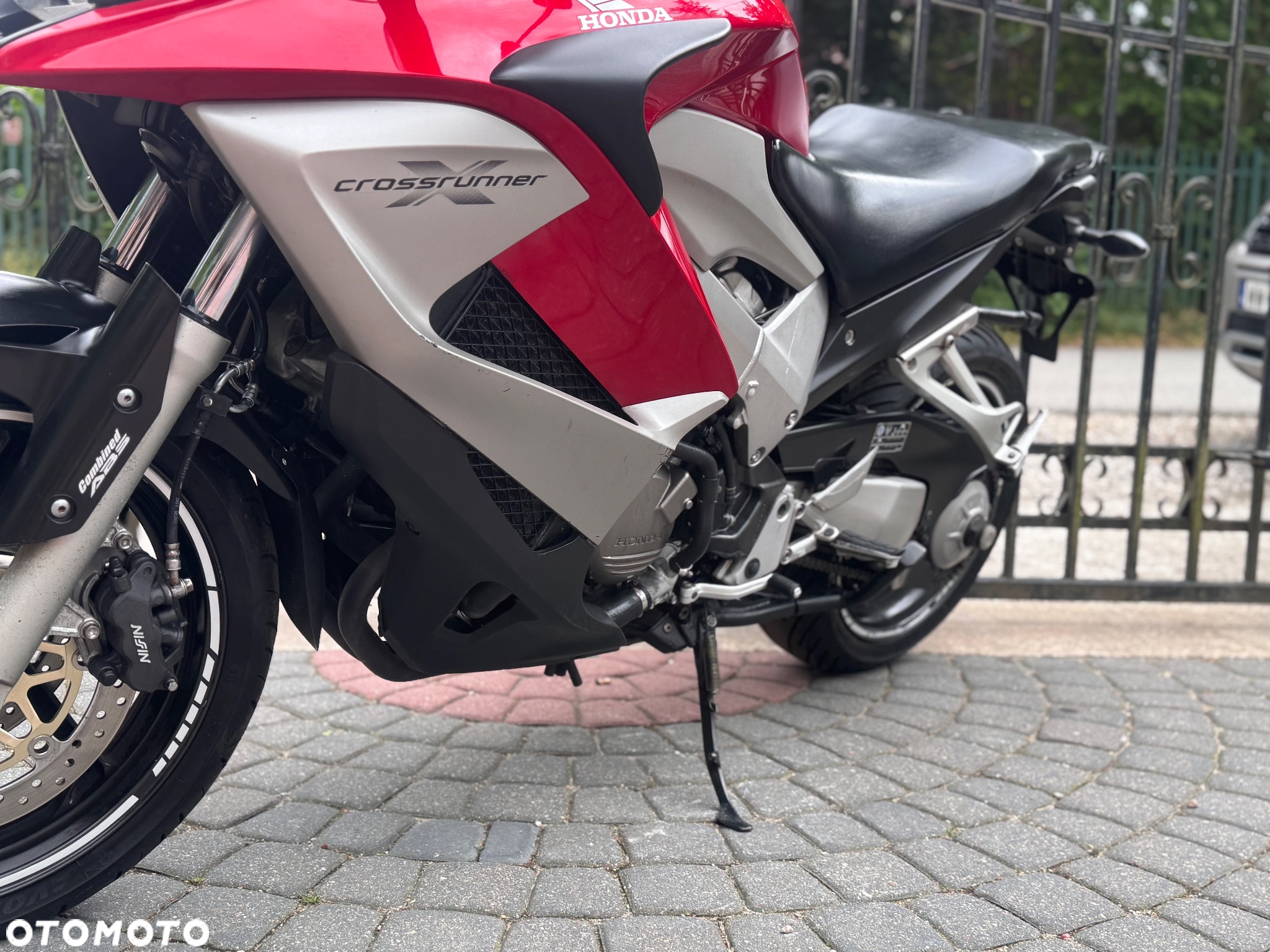 Honda VFR - 16