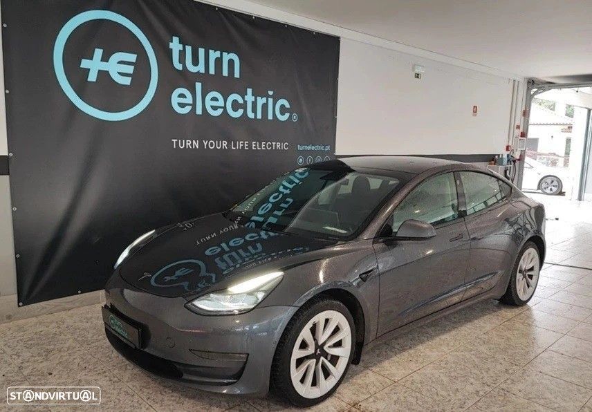 Tesla Model 3 Long-Range Dual Motor AWD - 1