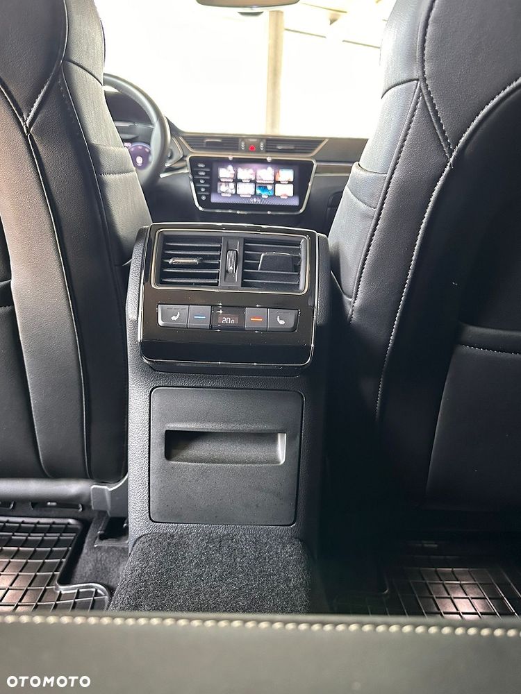 Skoda Superb 2.0 TDI SCR 4x4 L&K DSG - 36