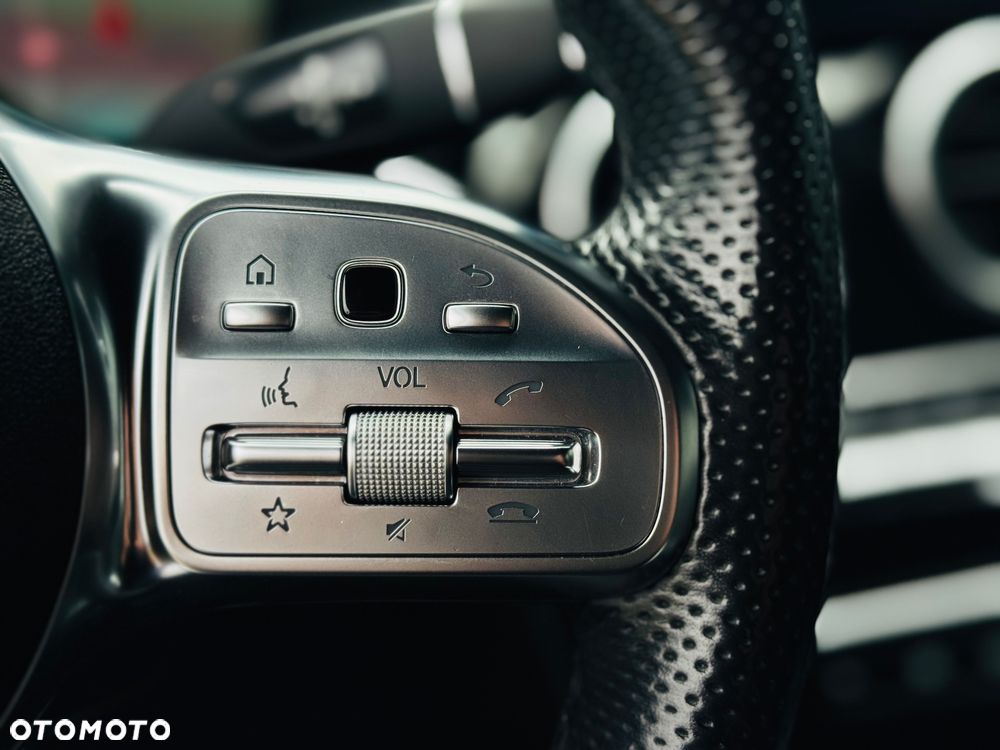 Mercedes-Benz GLC 300 d 4Matic 9G-TRONIC AMG Line Plus - 10