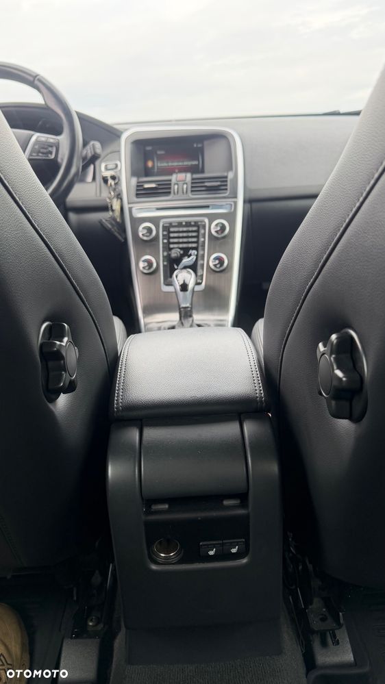 Volvo XC 60 D5 AWD Summum - 7