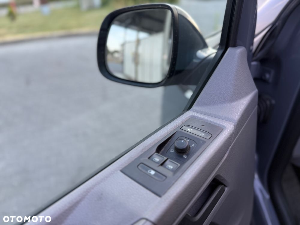 Volkswagen Transporter T6.1 150 km 29 tyś km automat hak - 21