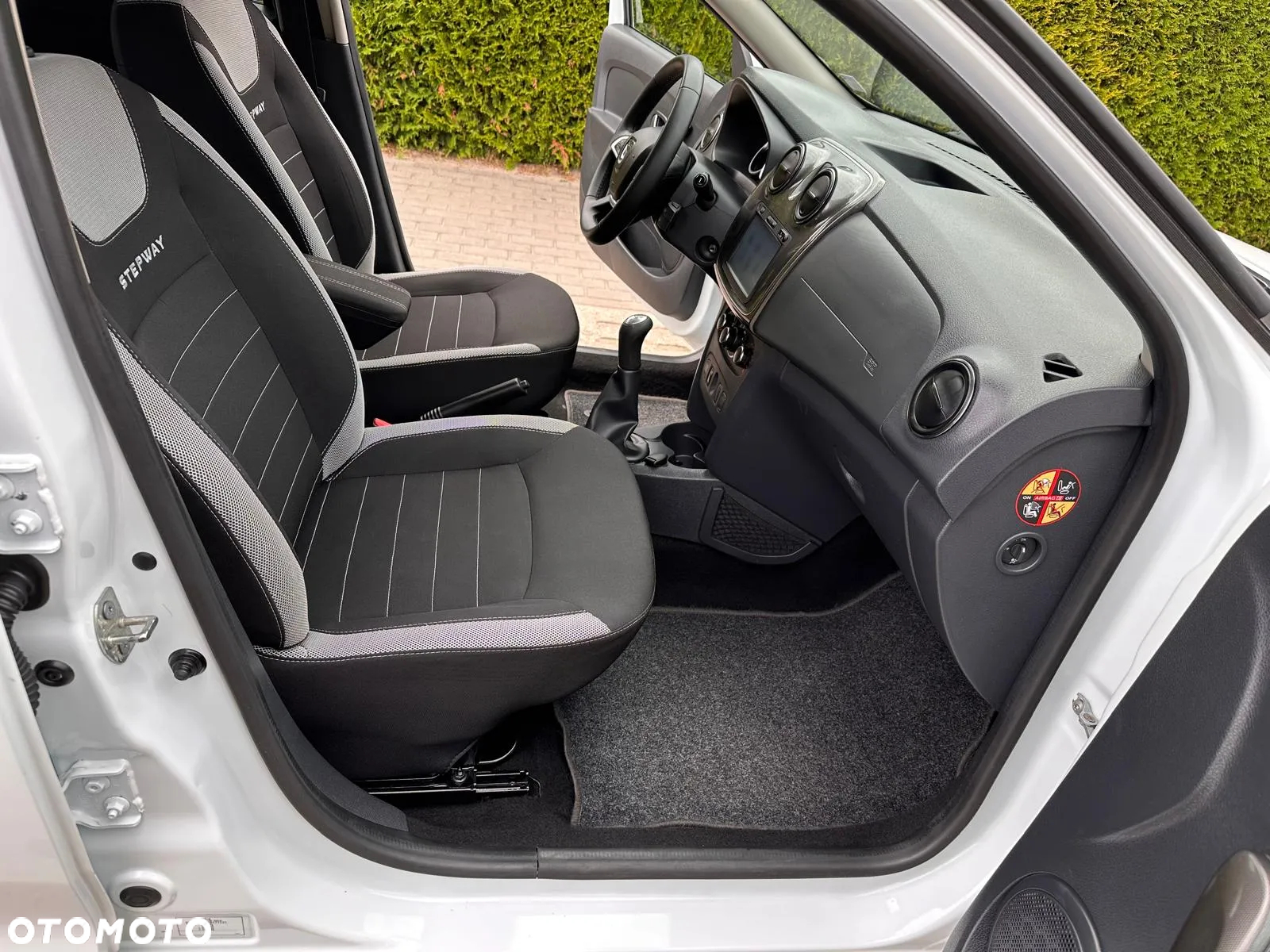 Dacia Sandero Stepway 0.9 TCe Laureate S&S - 19