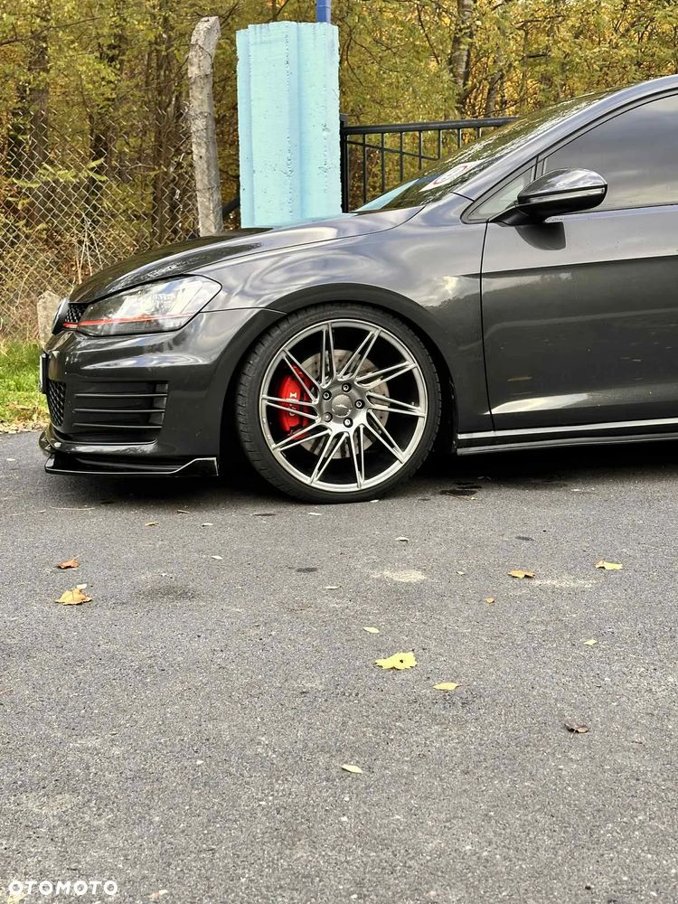 Volkswagen Golf VII 2.0 TSI BMT GTI - 12