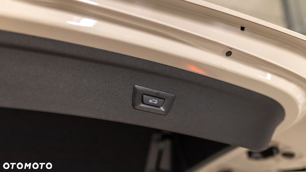 BMW iX xDrive45 100.6kWh - 13