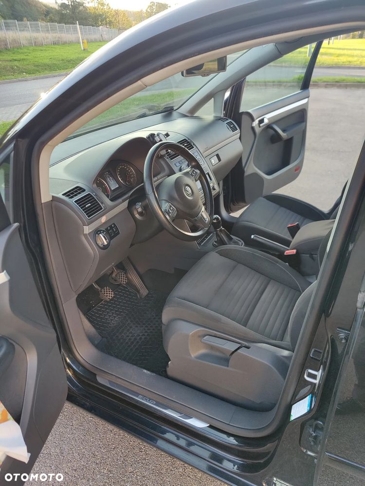 Volkswagen Touran 2.0 TDI DPF Comfortline - 8