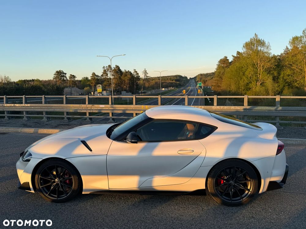 Toyota Supra - 11