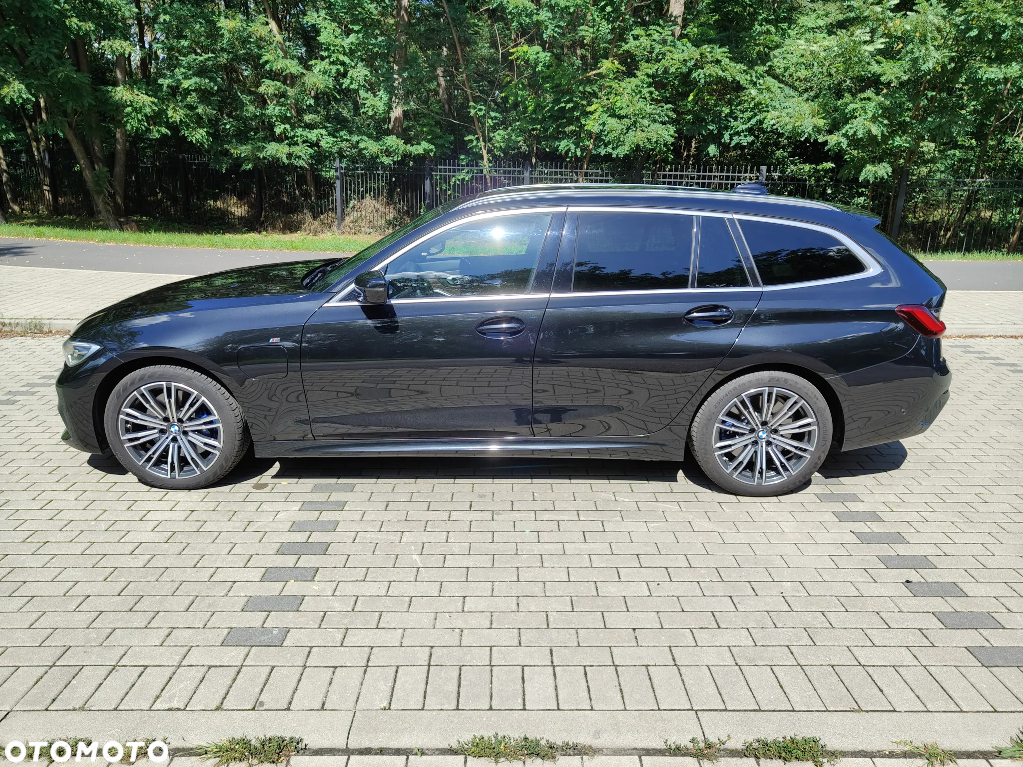 BMW Seria 3 330e Touring M Sport - 13