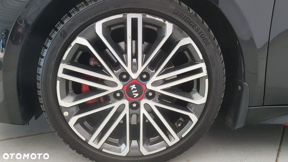 Kia ProCeed - 9
