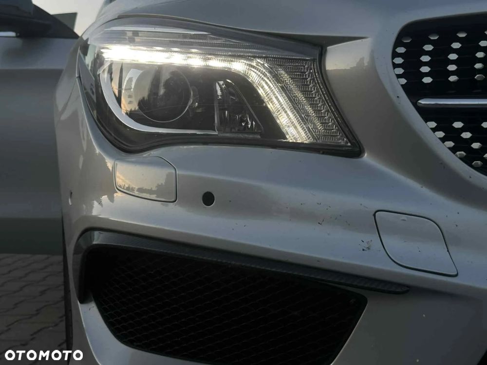 Mercedes-Benz CLA 250 7G-DCT AMG Line - 12