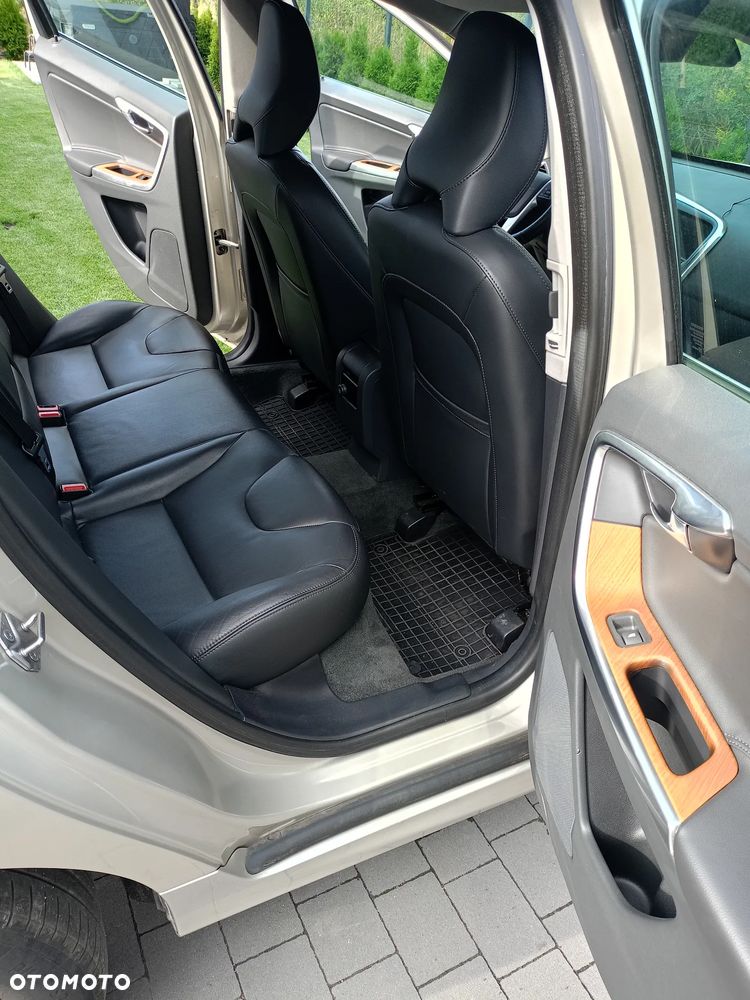 Volvo XC 60 D4 AWD Summum - 13