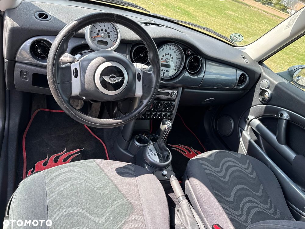 MINI Cooper Seven - 22