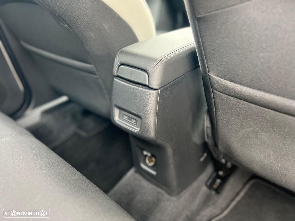 Citroën C3 1.2 Hybrid Max e-DSC6 - 9