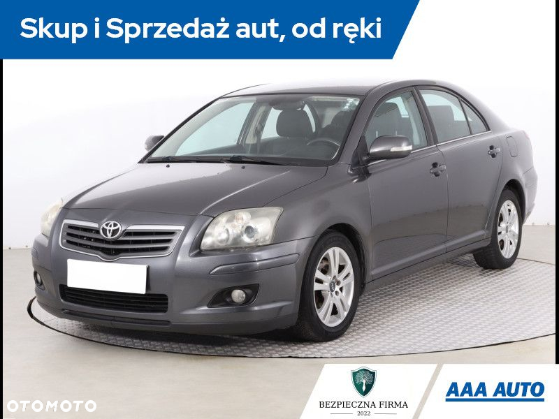 Toyota Avensis - 2