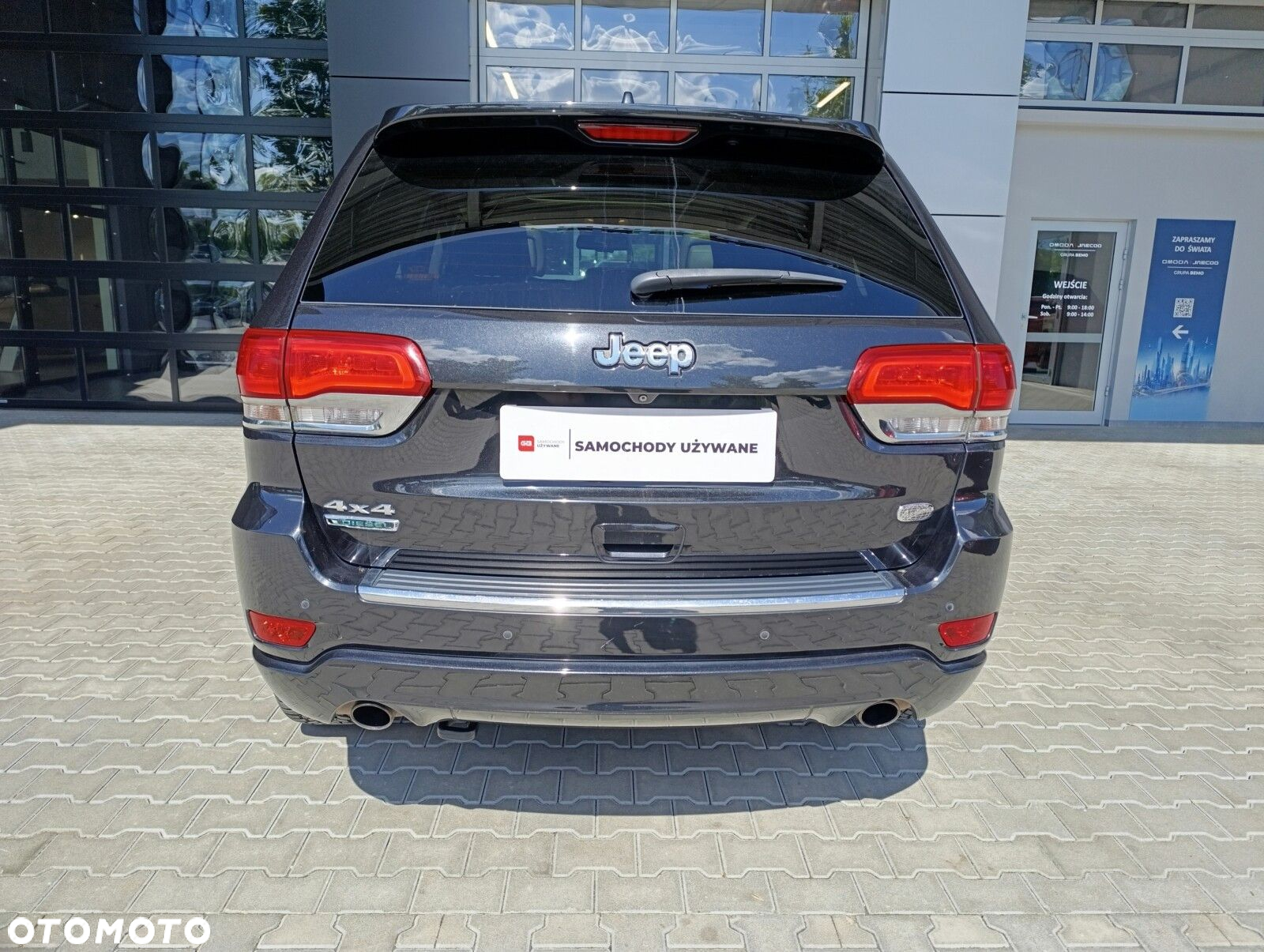 Jeep Grand Cherokee - 8