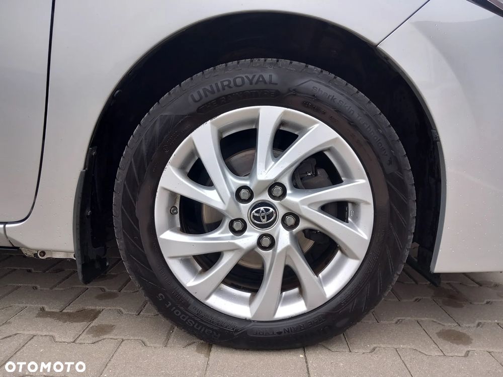 Toyota Corolla 1.6 Classic Plus - 26