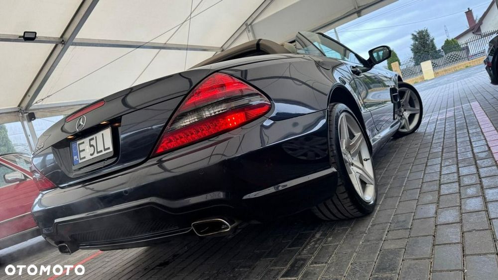 Mercedes-Benz SL - 27