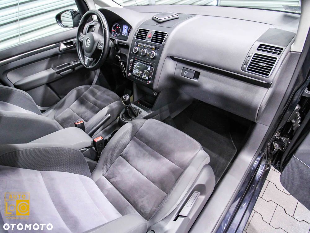 Volkswagen Touran 2.0 TDI Highline - 9
