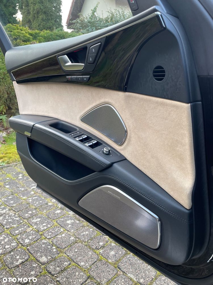 Audi A8 4.2 TDI DPF (clean diesel) quattro tiptronic Lang - 20