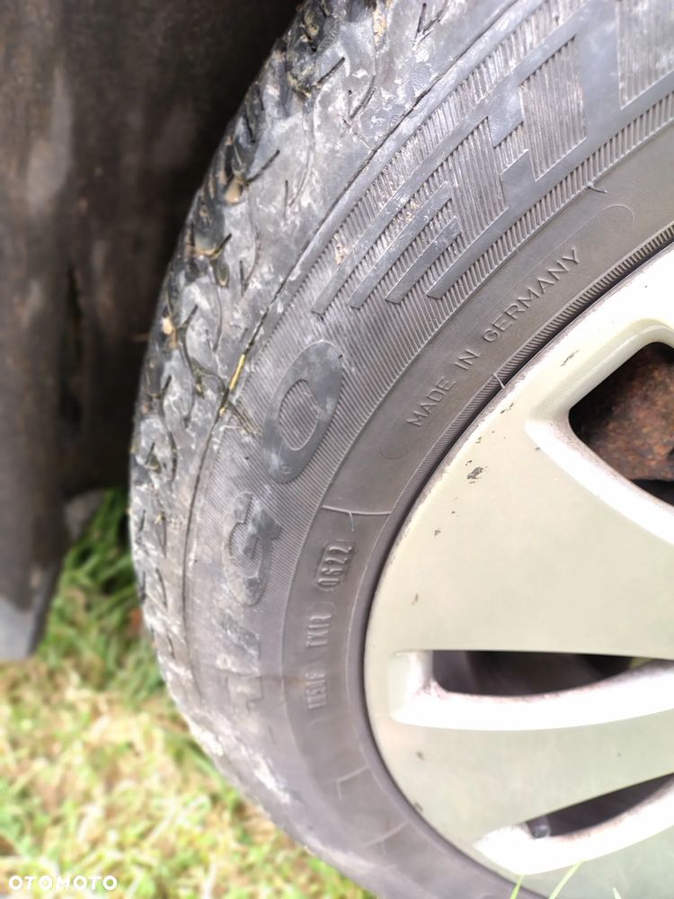 Audi A4 Avant 2.0 TDI - 8