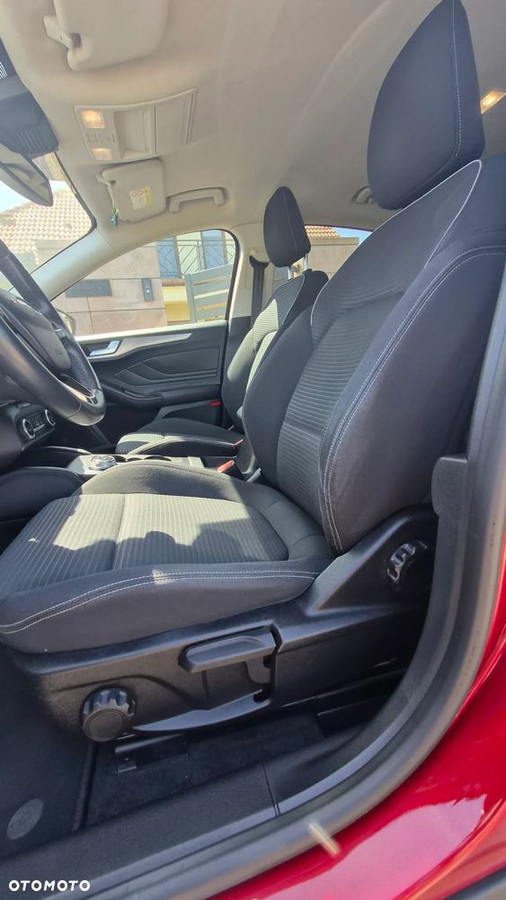 Ford Focus 1.5 EcoBoost Titanium Business - 8