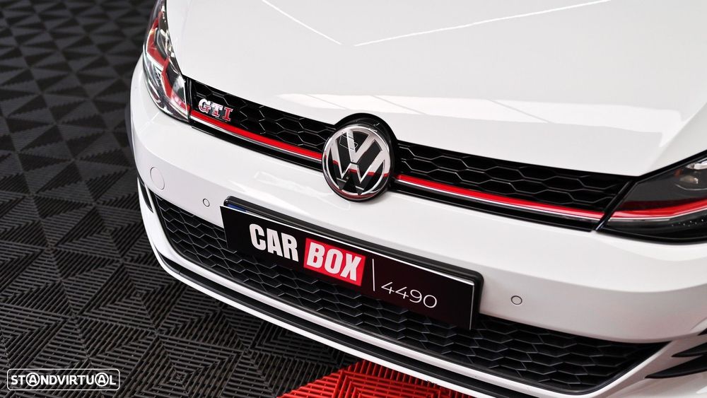 VW Golf 2.0 TSI GTI DSG Performance - 14
