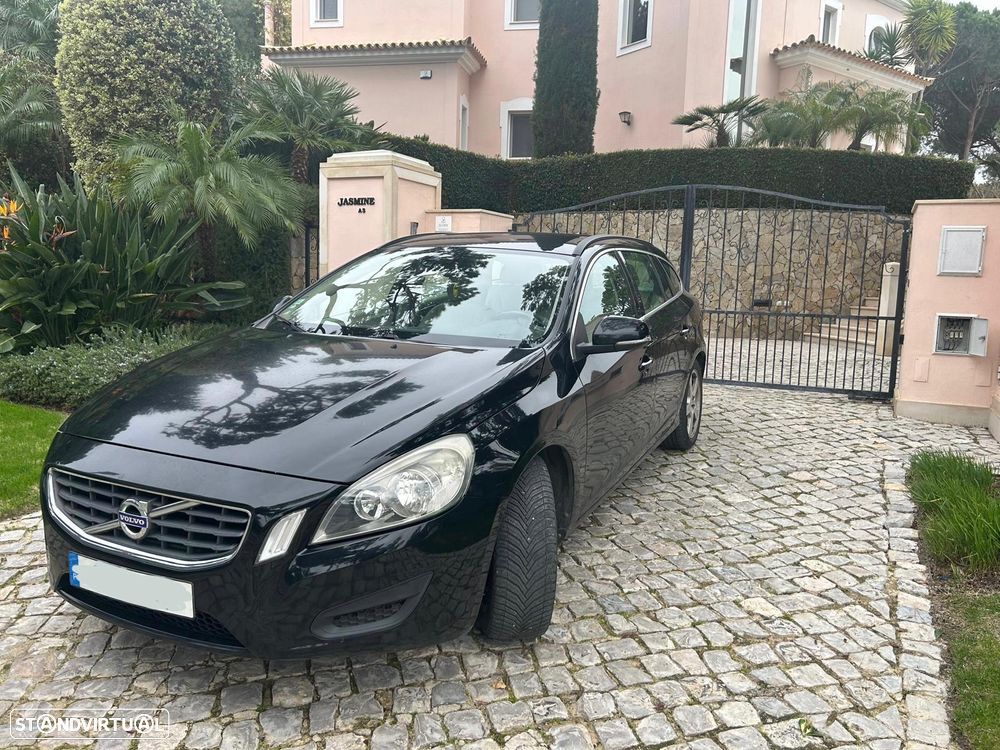 Volvo V60 2.0 D3 Momentum - 14