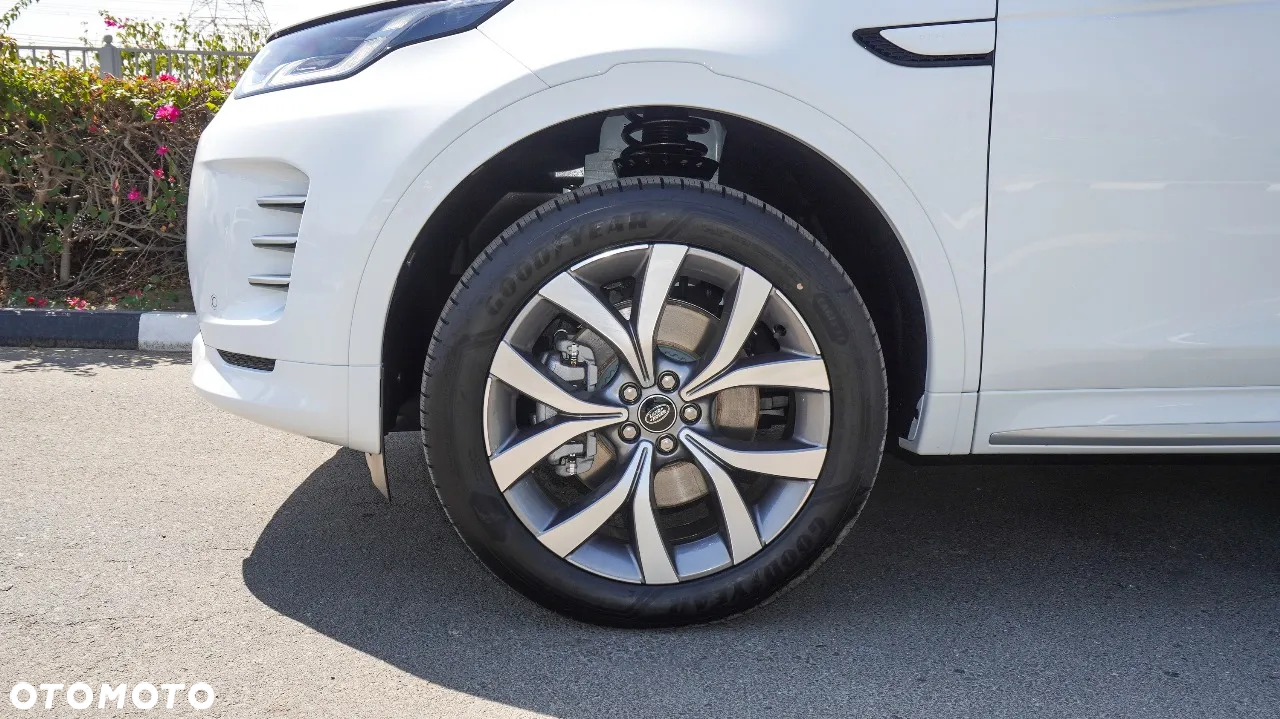 Land Rover Discovery Sport P250 Dynamic HSE - 33
