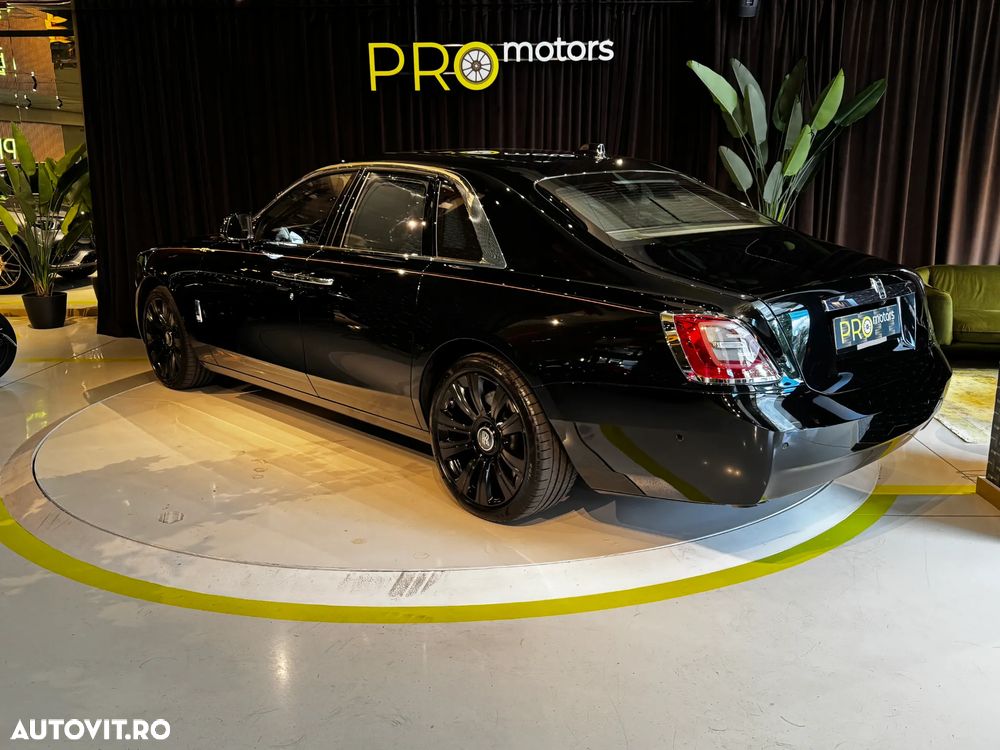 Rolls-Royce Ghost - 5