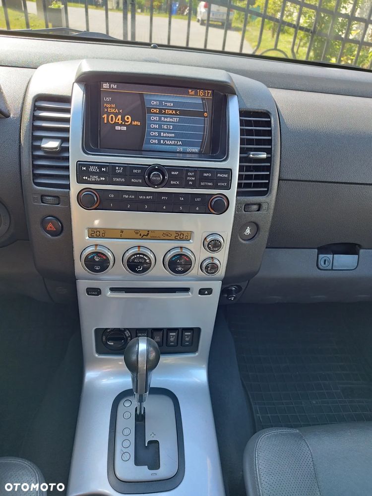 Nissan Pathfinder 2.5 DCi Platinum - 13